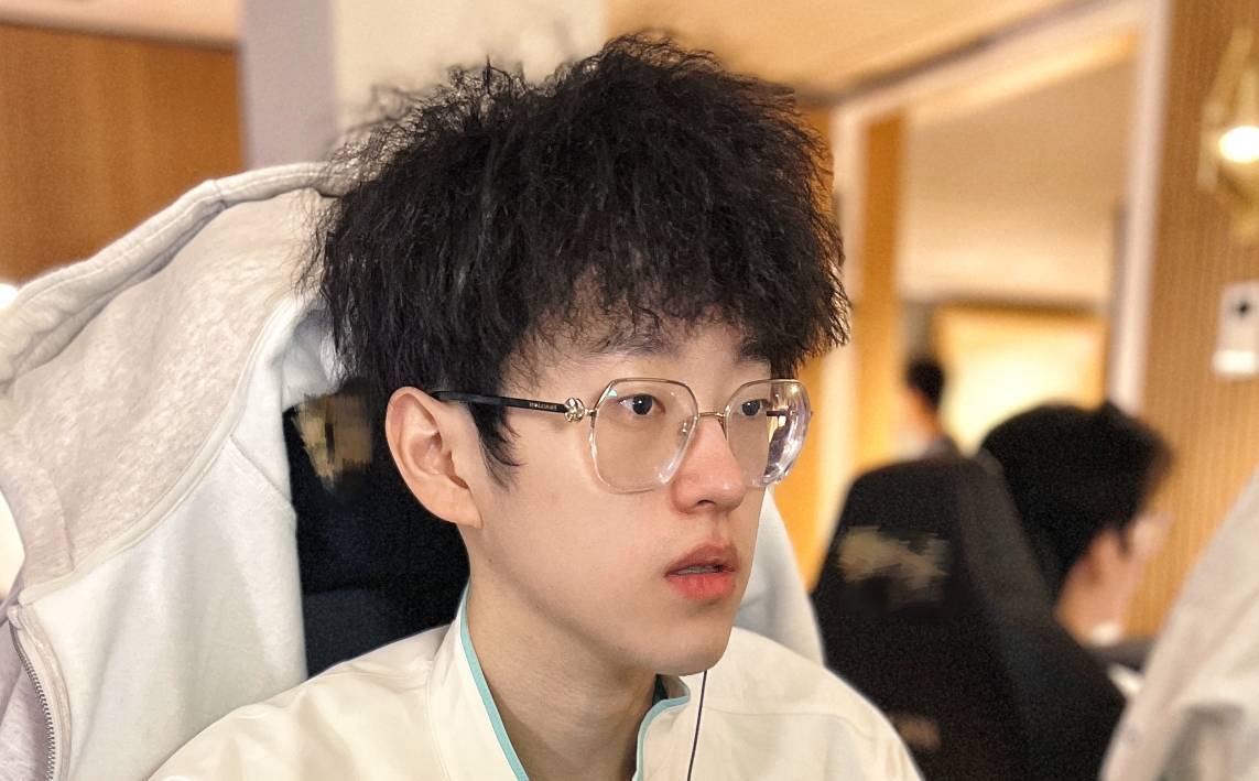 开云体育中国-包含100T绝杀DRX，Knight操刀奇招英雄翻盘顶尖较量2025世界赛，成为赛场最大亮点的词条